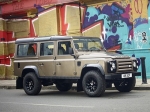 Land Rover    Defender